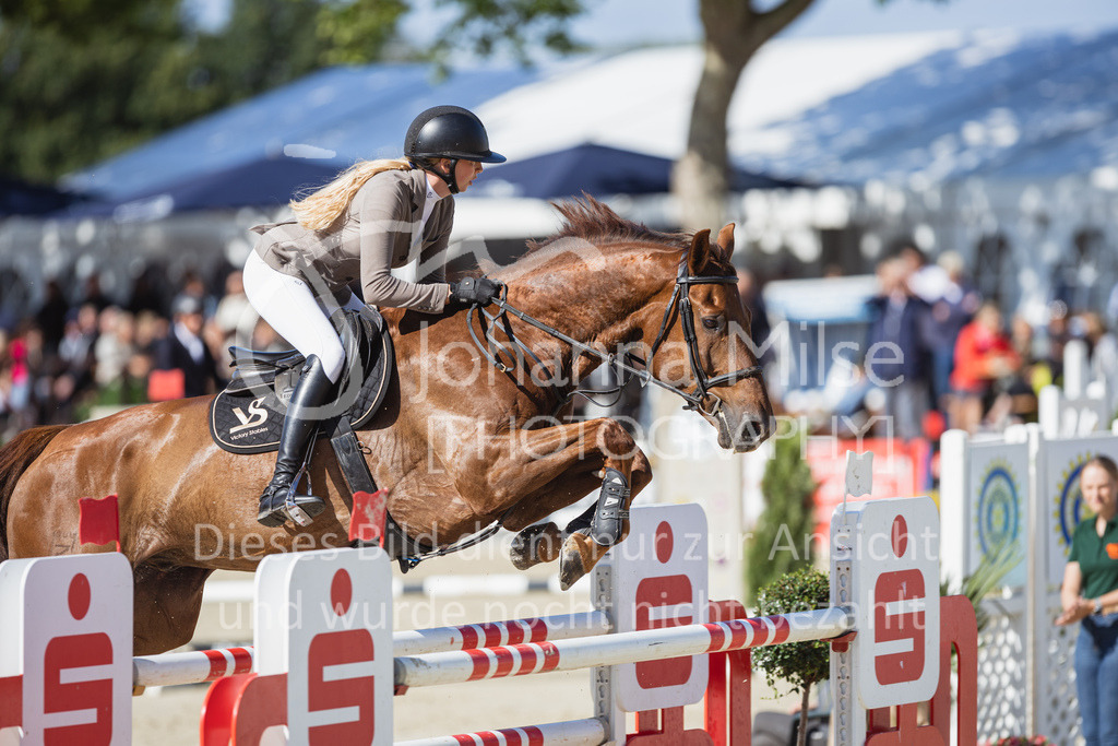 230730_BHO_GrosserPreis-569 | Deine schönsten Turniermomente als professionelle Fotos! Entdecke hochwertige Pferdesport-Fotografie im Online-Shop. Jetzt Fotos finden & bestellen!