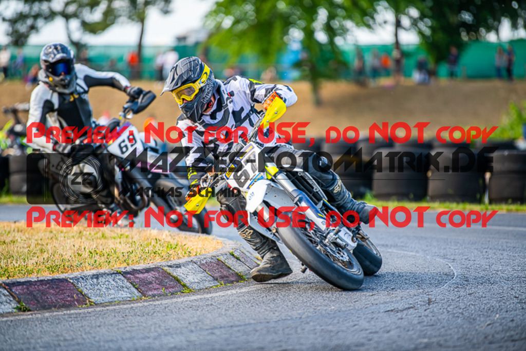 MaZZes_FotoMatrix_220528_6040 | Fotograf Mathias Schmid
Sportfotograf,
Eventfotograf,
Hochzeitsfotograf,
Portraitfotograf