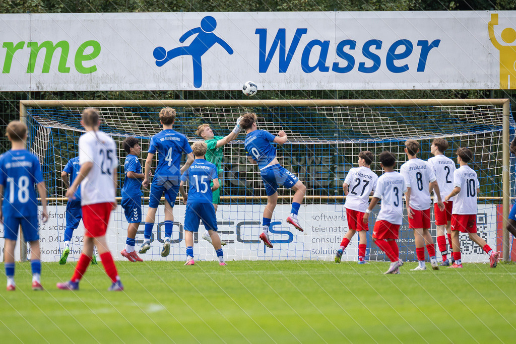 20250920_Picselweb-Fotografie_1R3_0124 | JFV D/A &amp; Stade - VfB Oldenburg0:1 VfB no70:2 VfB no70:3 VfB JFV Eigentor0:4 VfB no70:5 VfB no71:5 JFV no3 Jaric Jimenez-Voss2:5 JFV no9 Janko Sylvester3:5 JFV no16 Damian Elias Mihro Burekovic - Realisiert mit Pictrs.com