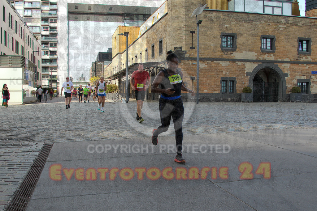 250920_1459_EV4_7770 | Sportfotografie im Rhein-Sieg Kreis, Köln, Bonn, NRW, Rheinland Pfalz, Hessen, etc. Unser Tätigkeitsfeld umfasst den Laufsport vom Volkslauf über den Marathon, Duathlon, Triathon bis zum Ultralauf wie Kölnpfad Ultra oder Schindertrail.