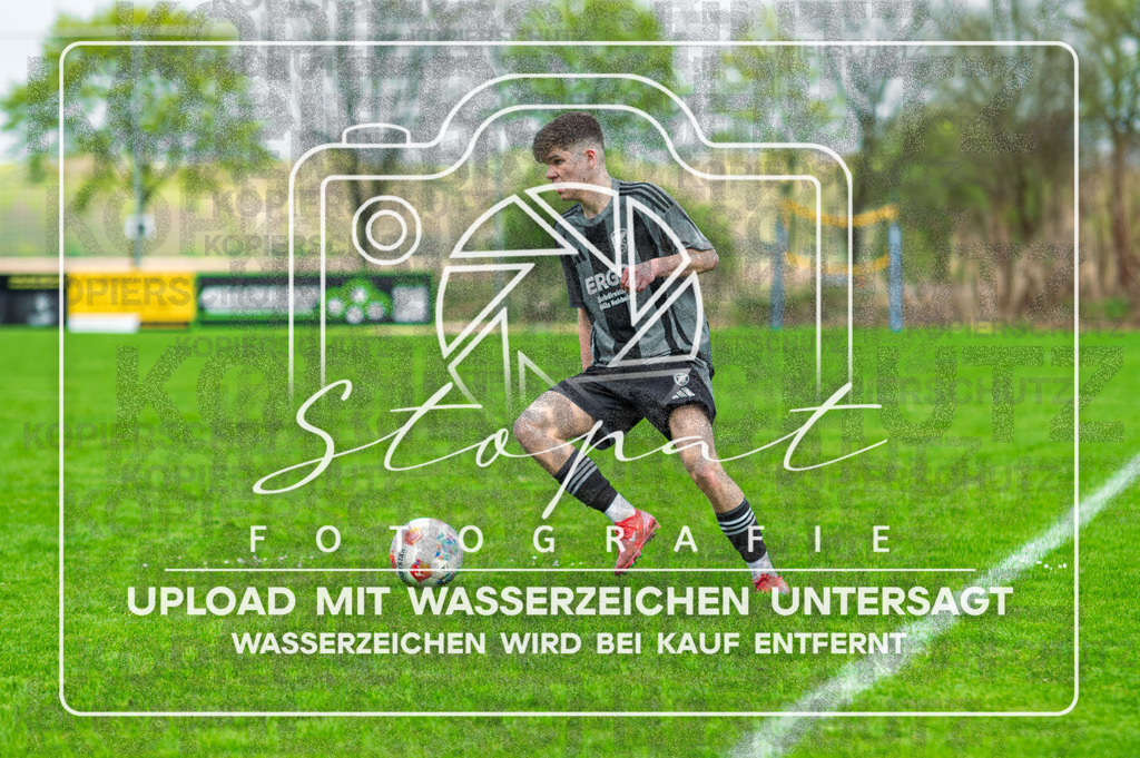 DZC_1087-Verbessert-RR | Til Stimming (FG Fulde-Stellichte #13) beim Herren Kreisliga HK Spiel zwischen FG Fulde-Stellichte und TSV Wietzendorf im Fulder Zentralstadion, Fulde (Simon Paul Stopat) - Realisiert mit Pictrs.com