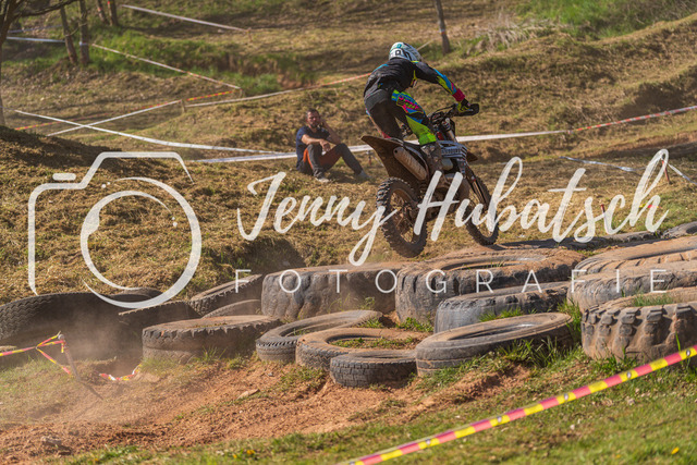 JHF.ECHT.4h.Samstag1436 | jennyhubatsch-endurofotografie