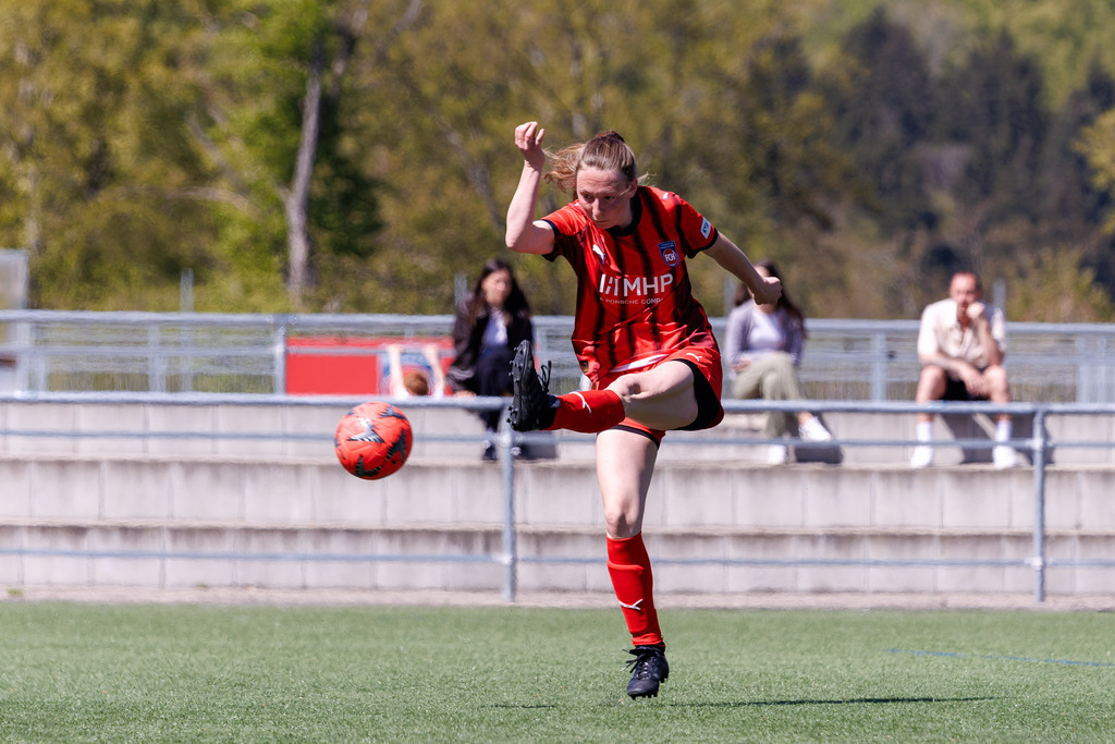 20260426-FCH-Hohenmemmingen_063 | 1.FC Heidenheim 1846 II vs. SGM Hohenmemmingen/Sontheim, Fußball, Frauen, Bezirksliga Meisterrunde, 2025/2026, 1. Spieltag, 26.04.2026 in Heidenheim, Kunstrasen b. Voith-Arena West(Foto: Michael Bulling) - Realisiert mit Pictrs.com