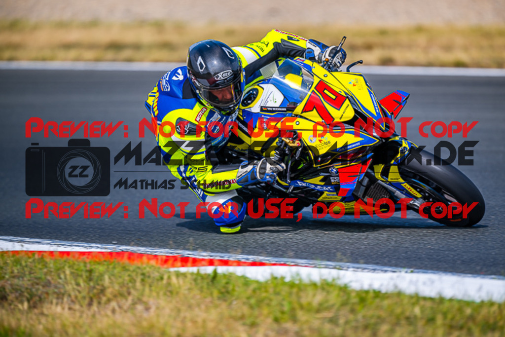 MaZZes_FotoMatrix_220520_2309 | Fotograf Mathias Schmid
Sportfotograf,
Eventfotograf,
Hochzeitsfotograf,
Portraitfotograf