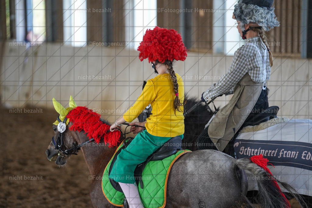 20230917-FAH09797 | Landsberg am Lech, 2023, Kaufbeuren, Kempten, Allgäu, Turnierfotografen Bayern, Fotoagentur Herrmann, Turnierbilder, Reitsport Fotos, Pferdefotograf, Augsburg, Bad Tölz, Dachau, Karlsfeld, Memmingen, Buchloe, Schwabmünchen