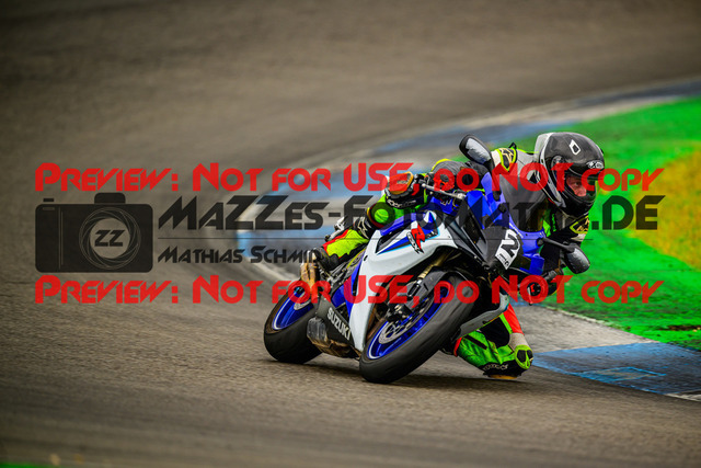 MaZZes_FotoMatrix_240614_6007705_2-436 | INST