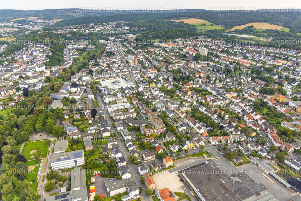 Arnsberg250806517 | Luftbild, City Innenstadtansicht mit Bezirksregierung und Hochhaus, Fernsicht, Arnsberg, Ruhrgebiet, Nordrhein-Westfalen, Deutschland