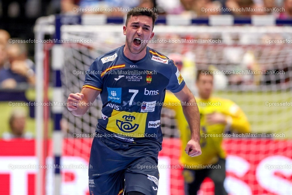 EHF17012601053 | 17.01.2026, Handball, Men's EHF EURO 2026, Österreich - Spanien, Jyske Bank Boxen in Herning, Dänemark, Preliminary Round:  Jan Gurri Aregay (Espania #07)  jubelnd