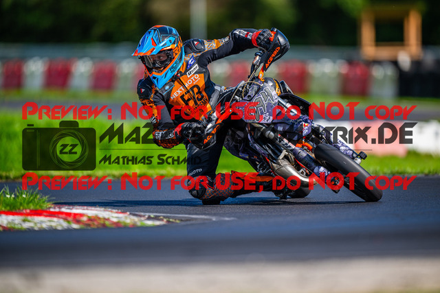 MaZZes_FotoMatrix_230920_0749 | Fotograf Mathias Schmid
Sportfotograf,
Eventfotograf,
Hochzeitsfotograf,
Portraitfotograf