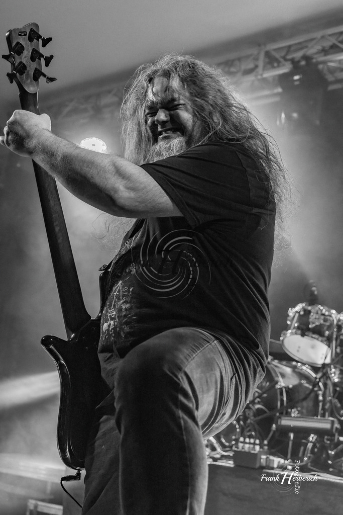 Justice Daudenwinden | Frank Herberich Fotografie, Frank Herberich, Fotografie, Hochzeit, Portrait, St. Peter Ording, Ording, Westerhever, Nordsee, Frank Fotografie, Hardheim,  Odenwald,Walldürn, Band,Eventfotografie - Realisiert mit Pictrs.com