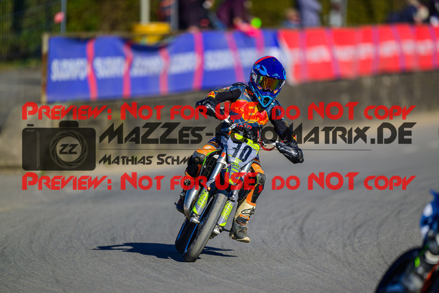 MaZZes_Fotomatrix_20241004_6007705_2190 | JUNIOR