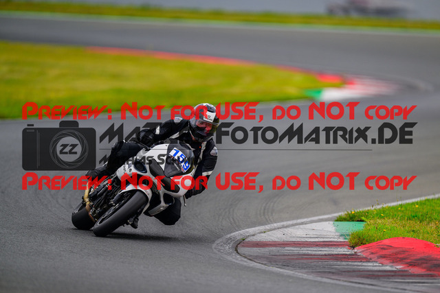 MaZZes_FotoMatrix_240724_6007705_7664 | BLAU