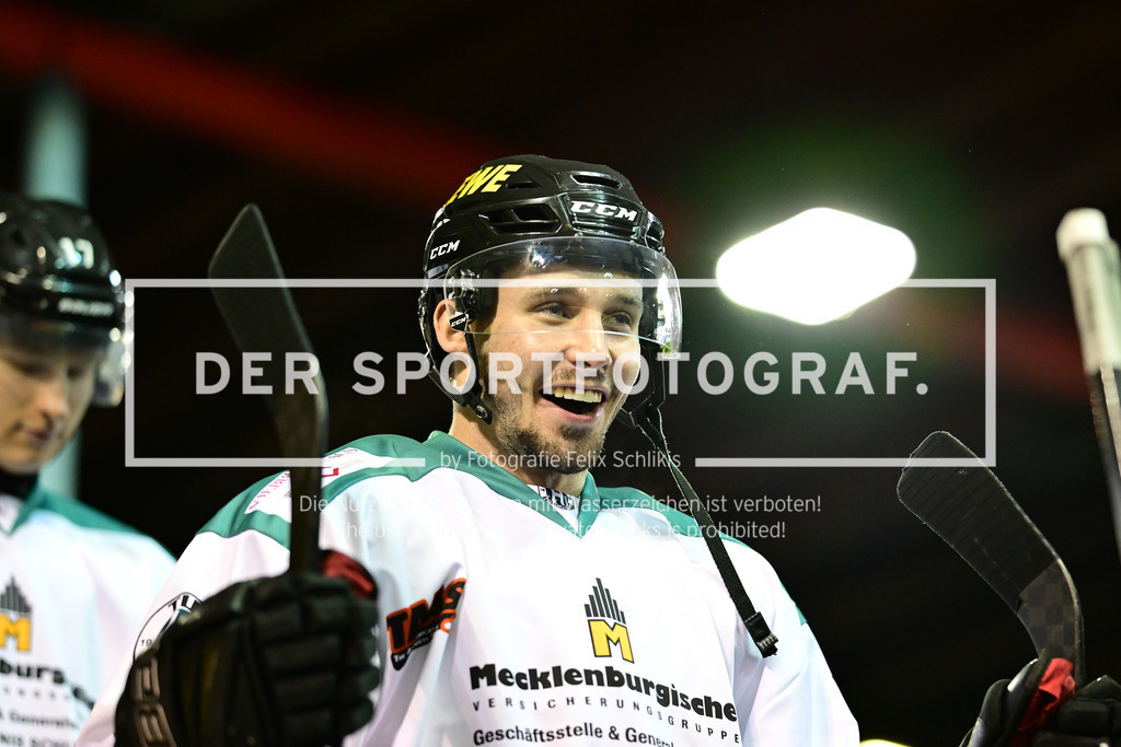 Eishockey I Herren I Saison 2023-2024 I Regionalliga Nord I Hamburger SV - TuS Harsefeld Tigers I 13570 | Der Sportfotograf. - Realisiert mit Pictrs.com