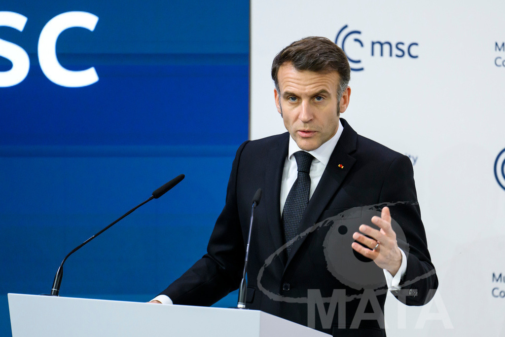 _DWA6777 | MATA IndoCon - Realisiert mit Pictrs.com