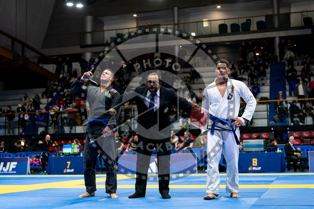 20240122PBB5754 | Fighters compete during the second day of the IBJJF European Championship in Paris, France, on January 22, 2024.
