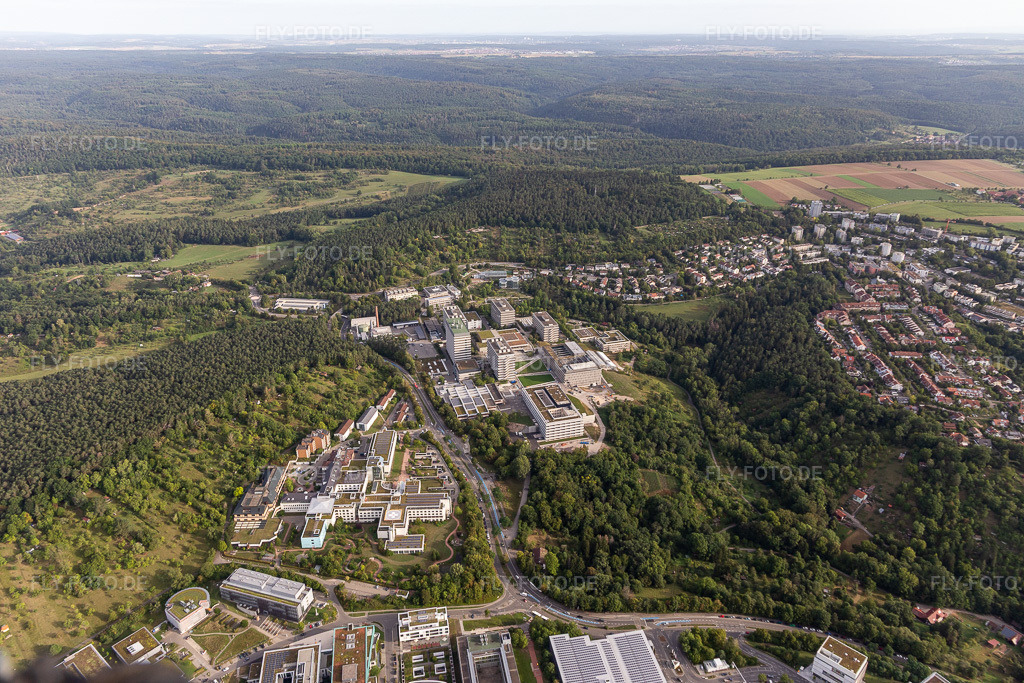 Luftbild: Uni Tübingen in Tübingen im Bundesland Baden-Württemberg in Deutschland. Foto: IMG_008506.jpg vom 27.08.2020 durch Werner Riehm/FLY-FOTO.de
