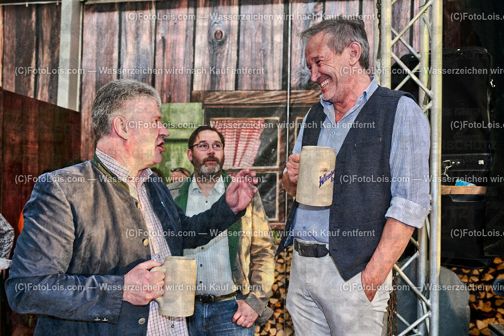 ALP5154_VOLKSFEST_Bieranstich | (C)FotoLois.com, Alois Spandl, BIERANSTICH im Festzelt beim WIESELBURGER VOLKSFEST mit den TSCHECHEN als Vorband und dem Auftritt von Die HIGHLIGHTS, Mi 28. Juni 2023.
