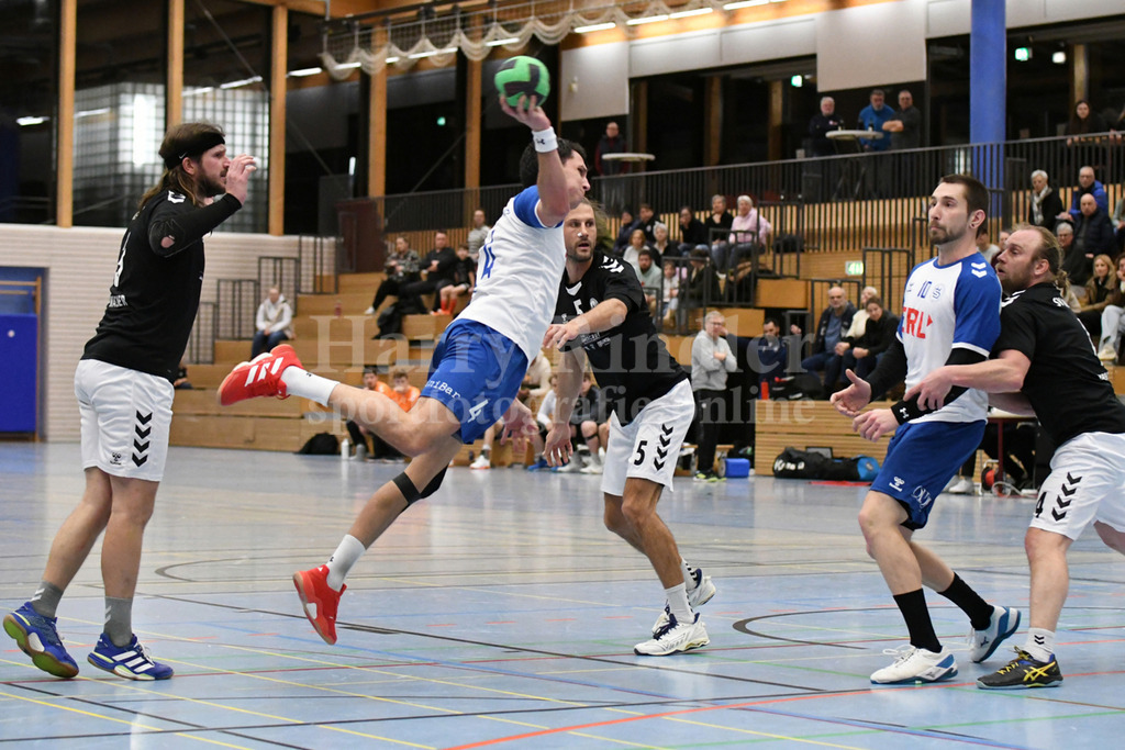 HC Deggendorf : Burghausen II | Valentin Lotos  (HC Deggendorf  #4) - Realisiert mit Pictrs.com