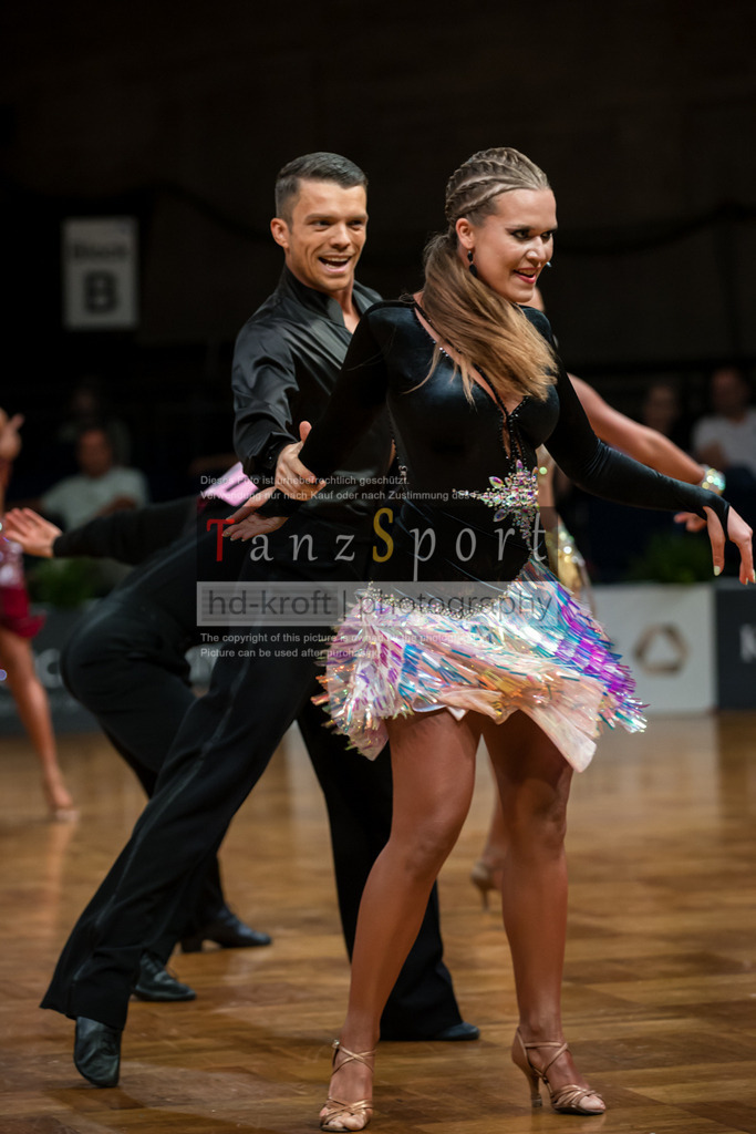 20250819_GOC-Adult-Lat_1422 | Tanzsportbilder, Standardtanz, Lateintanz, WDSF, DTV, LTVB, dancecomp, goc, hessen tanzt, blaues band der spree, walzer, tango, wiener walzer, slowfox, quickstepp, samba, rumba, cha-cha-cha, paso doble. jive, hd-kroft photography, turniertanzsport