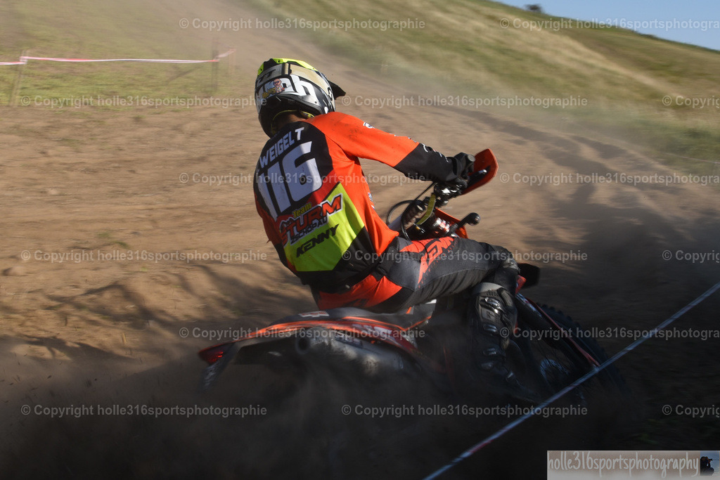 DSC_0439 | Sportfotografie , Motorsport, Motoross, Reitsport, Mointainbike, Enduro,
Landschaft , Outdoor, Eventfotografie, Landschaft, Bilder online bestellen - Realisiert mit Pictrs.com