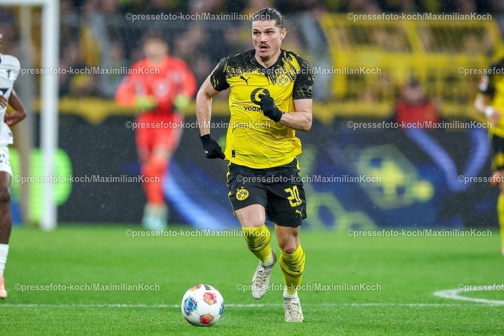 BVB07122501055 | 07.12.2025, Fußball, Borussia Dortmund - TSG 1899 Hoffenheimt, 1. Fußball Bundesliga, 13. Spieltag, Signal Iduna Park, Saison 2025 2026: Marcel Sabitzer&nbsp;(BVB #20)  DFB regulations prohibit any use of photographs as image sequences and or quasi-video.
