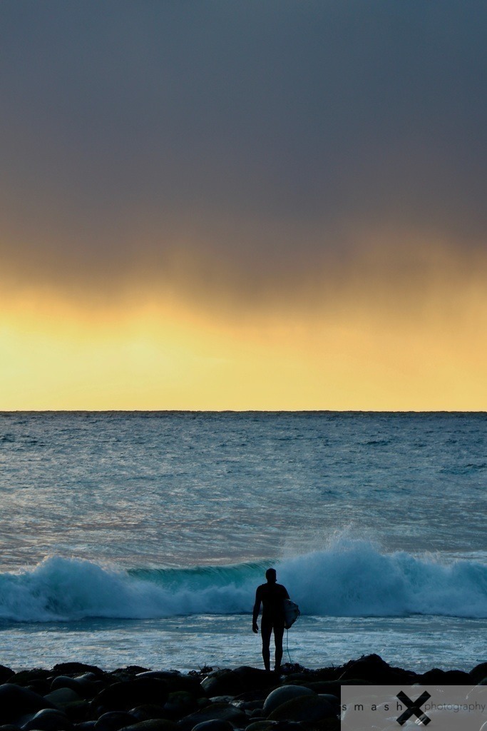 Midnight-Surfer 02 | Unstad, Lofoten (Norway/Norwegen)