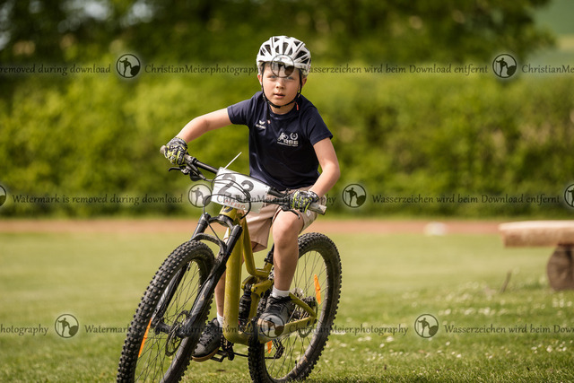 Eierlesen 2026 | Sie wurden bei einem Event oder Sportanlass fotografiert? Hier finden sie ihre Bilder! - Realisiert mit Pictrs.com