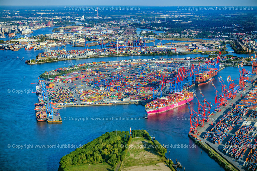 Hamburg_Waltershof_Burchardkai_Containerschiff_One_Triumph_ELS_3452190925 | HAMBURG 19.09.2025 Fahrendes Containerschiff " ONE Ingenuity " auf der Elbe wird mit Schleppern zum Burchardkai gebracht in Hamburg, Deutschland. Weiterführende Informationen bei: HPA Hamburg Port Authority,  Hafen Hamburg Marketing e.V. (HHM). // Container ship " ONE Ingenuity " on the Elbe River is brought to Burchardkai by tugboats in Hamburg, Germany. Further information at: HPA Hamburg Port Authority,  Hafen Hamburg Marketing e.V. (HHM). Foto: Martin Elsen