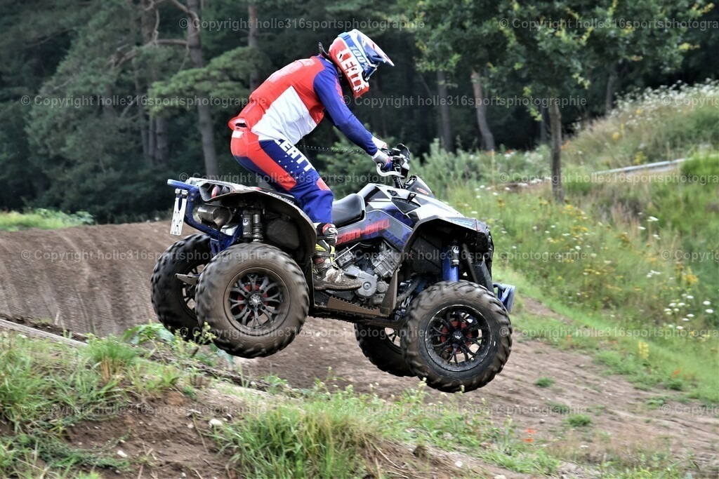 DSC_0030 (2) | Sportfotografie , Motorsport, Motoross, Reitsport, Mointainbike, Enduro,
Landschaft , Outdoor, Eventfotografie, Landschaft, Bilder online bestellen - Realisiert mit Pictrs.com