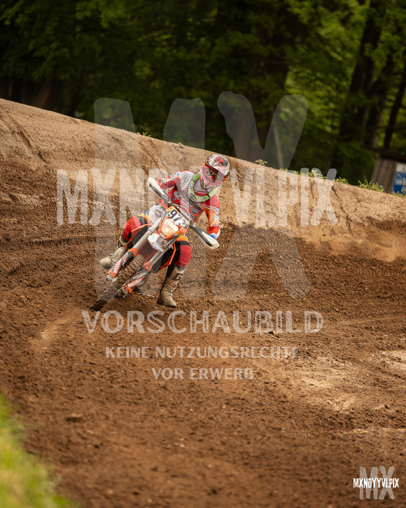 866A5516 | mxndyyvipix