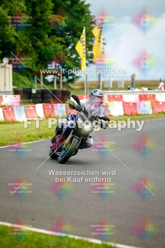 VBK-4395 | Hier findet Ihr Bilder von Touristenfahrten auf der Nürburgring Nordschleife oder von anderen Veranstaltungen die ich besucht habe. Viel Spass beim Durch Schauen 