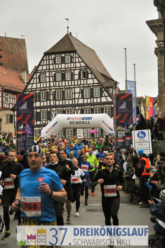 VR Bank Hauptlauf 10000m | 3 Koenigslauf 2023 - Realisiert mit Pictrs.com