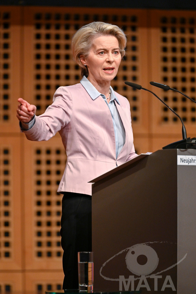 _DWI0698 | Politikerin Ursula von der Leyen beim CDU-NRW Neujahrsempfang in Düsseldorf. Düsseldorf, 28.01.2023 - Realisiert mit Pictrs.com