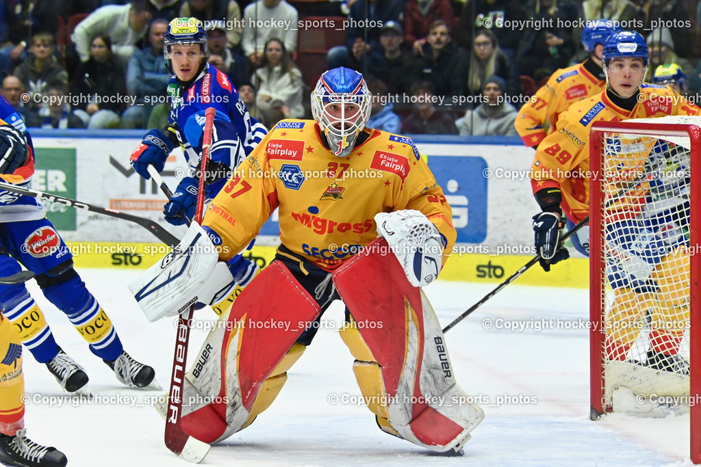 EC IDM Wärmepumpen VSV vs. MIGROSS SUPERMERCATI ASIAGO HOCKEY | #37 Fazio Justin ASIAGO HOCKEY, #81 RICHTER Marco EC VSV, EC IDM Wärmepumpen VSV vs. MIGROSS SUPERMERCATI ASIAGO HOCKEY, EC IDM Wärmepumpen VSV vs. MIGROSS SUPERMERCATI ASIAGO HOCKEY am 03.11.2024 in Villach (Stadthalle Villach), Austria, (Photo by Bernd Stefan)