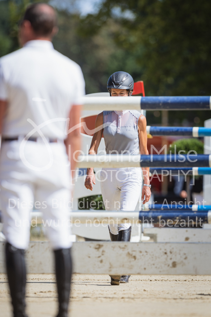 220828_Delbrueck_GrosserPreis-602 | Deine schönsten Turniermomente als professionelle Fotos! Entdecke hochwertige Pferdesport-Fotografie im Online-Shop. Jetzt Fotos finden & bestellen!