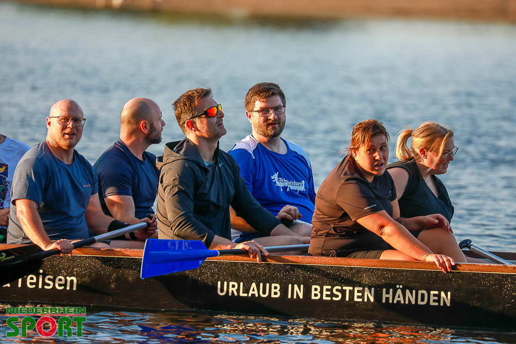 Drachenboot-Training_Wedau110625_055 | Bildergalerie von Sport-Ereignissen aber auch von weiteren spannenden Dingen - nicht nur vom Niederrhein. In Anlehnung an den bekannten Spruch von Hanns Dieter Hüsch heißt das Motto: "Niederrhein ist überall".  - Realisiert mit Pictrs.com