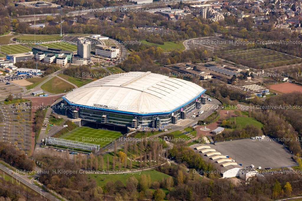 Luftbild Gelsenkirchen Veltins Arena-2525 | Luftbildfotografie und Luftbildfotograf Hermann Klöpper - Realisiert mit Pictrs.com