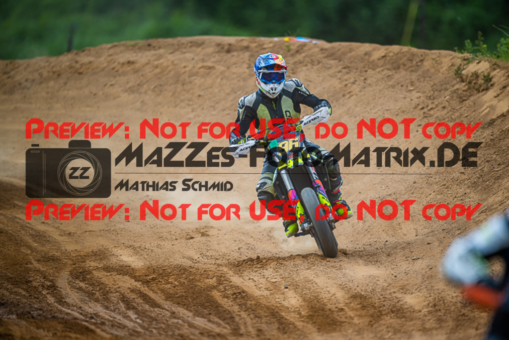 MaZZes_FotoMatrix_220528_7490 | Fotograf Mathias Schmid
Sportfotograf,
Eventfotograf,
Hochzeitsfotograf,
Portraitfotograf