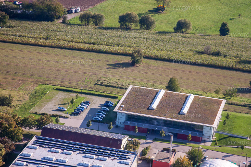 Luftbild: Sportgelände des SV-1899 eV Langensteinbach im Ortsteil Langensteinbach in Karlsbad im Bundesland Baden-Württemberg in Deutschland. Foto: IMG_45278.jpg vom 21.09.2011 durch Werner Riehm/FLY-FOTO.de