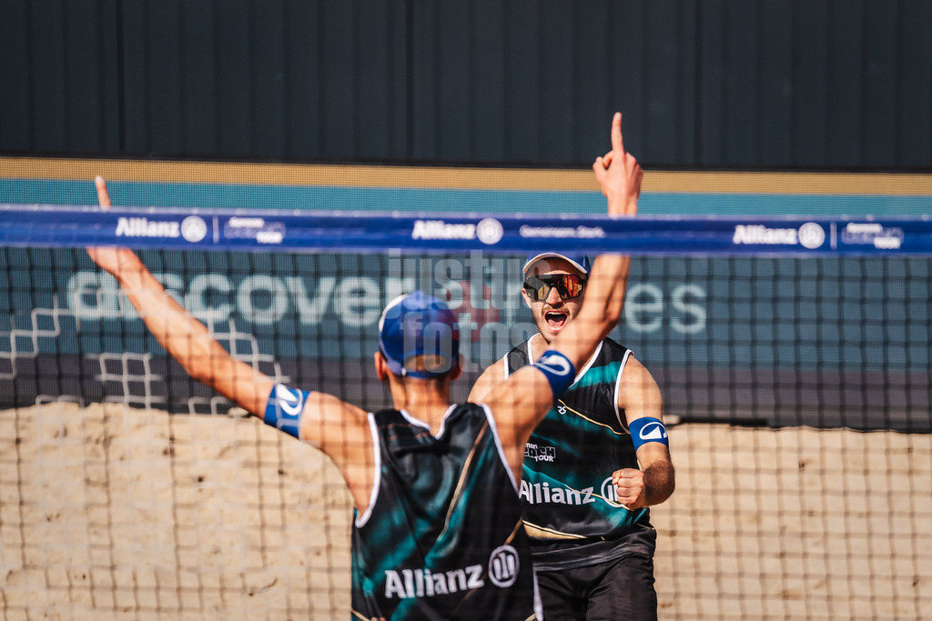 Beachvolleyball | Männer | Allianz German Beach Tour 2025 | Tourstop Hamburg | 31.05.2025 | v.l. Momme Lorenz und Tilo Rietschel jubeln