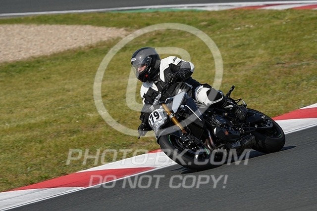 2025_05_12_PBK_14125 | Sportfotografie; SlowMotion; Video; Rennstrecke; Hafeneger; Speer; Racing; RSE; BMW; CBO; Trackday; Motorsportarena; Hockenheimring; Brno; Most; Barcelona; Valencia