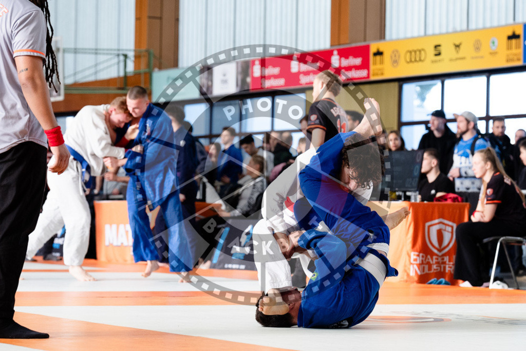 20251122PBB10842 | Athletes compete during the Grappling Industries Berlin Jiu-Jitsu and Grappling Championship, on November 22, 2025 in Berlin, Germany. © photoblackbelt