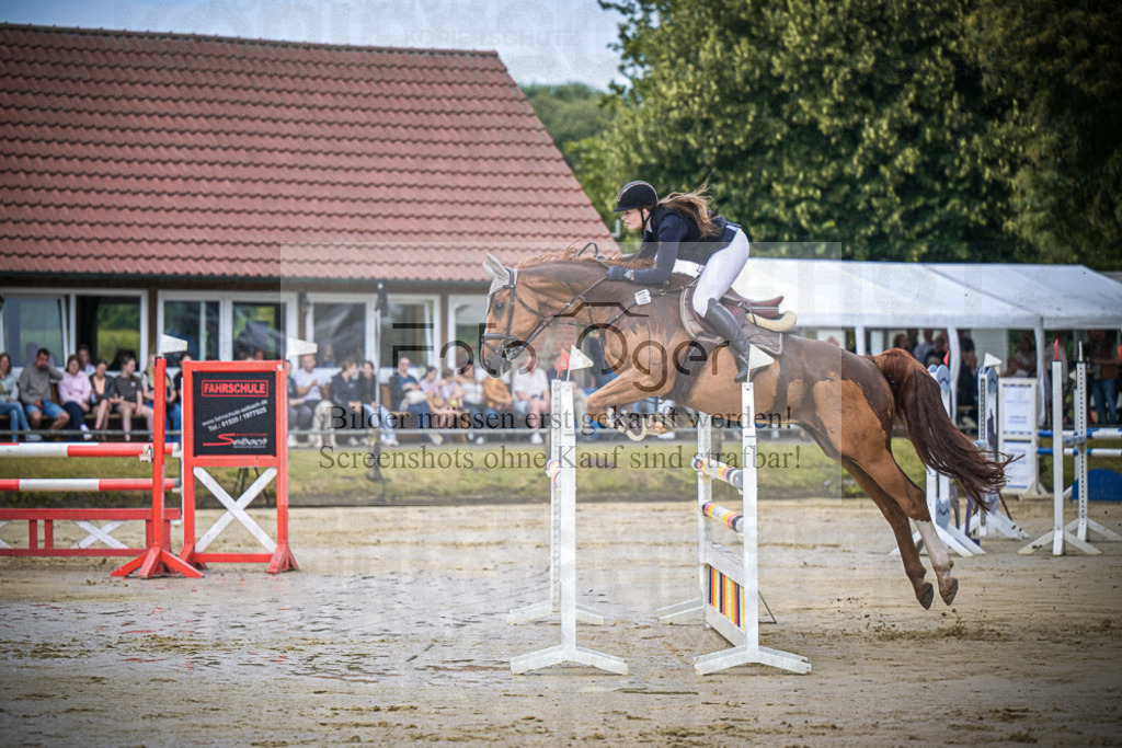 DOS_1658 | Entdecke hochwertige Reitturnierfotos von Foto Oger. Professionell, emotional und authentisch – jetzt Lieblingsmomente im Shop bestellen.Deutschlandweite Turnierfotografie. - Realisiert mit Pictrs.com
