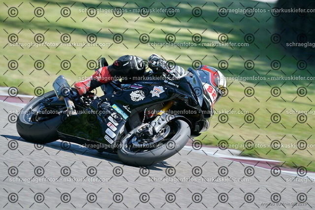 26BT01-0762 | 823 - Realisiert mit Pictrs.com