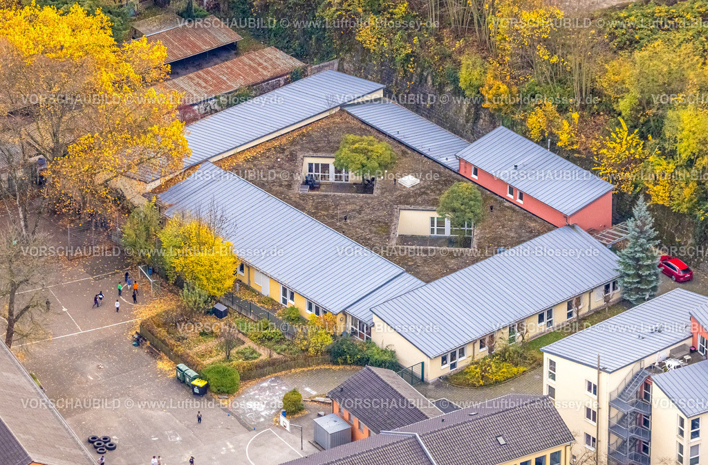 Hagen251102416 | Luftbild, Matthias Becker Haus, herbstliche Bäume, Mittelstadt, Hagen, Ruhrgebiet, Nordrhein-Westfalen, Deutschland