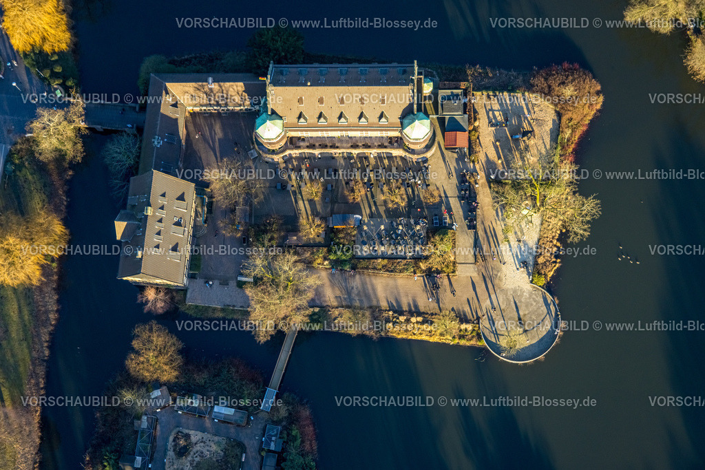 Gladbeck240108172 | Luftbild, Wasserschloss Wittringen mit Außengastronomie, Senkrechtaufnahme, Butendorf, Gladbeck, Ruhrgebiet, Nordrhein-Westfalen, Deutschland