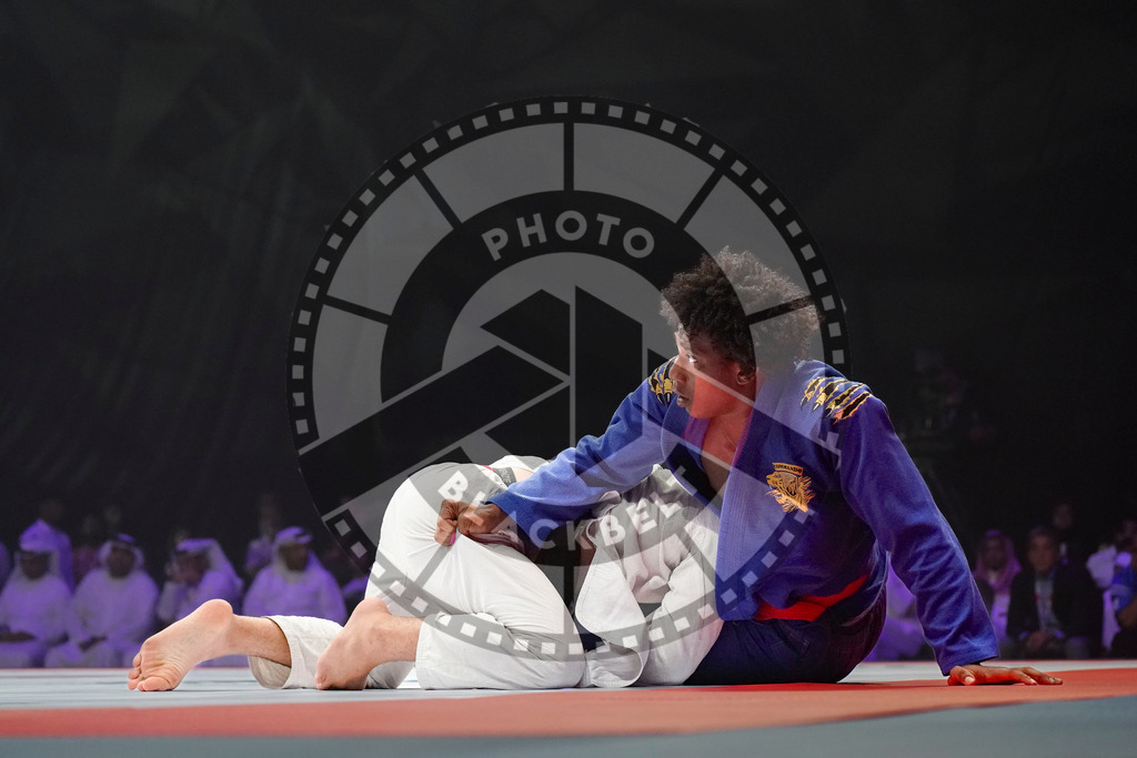 20231110PBB2525 | Fighters compete during the AJP World Professional Championship blackbelt finals in the Mubadala Arena in Abu Dhabi, Arab United Emirates, on November 10, 2023.