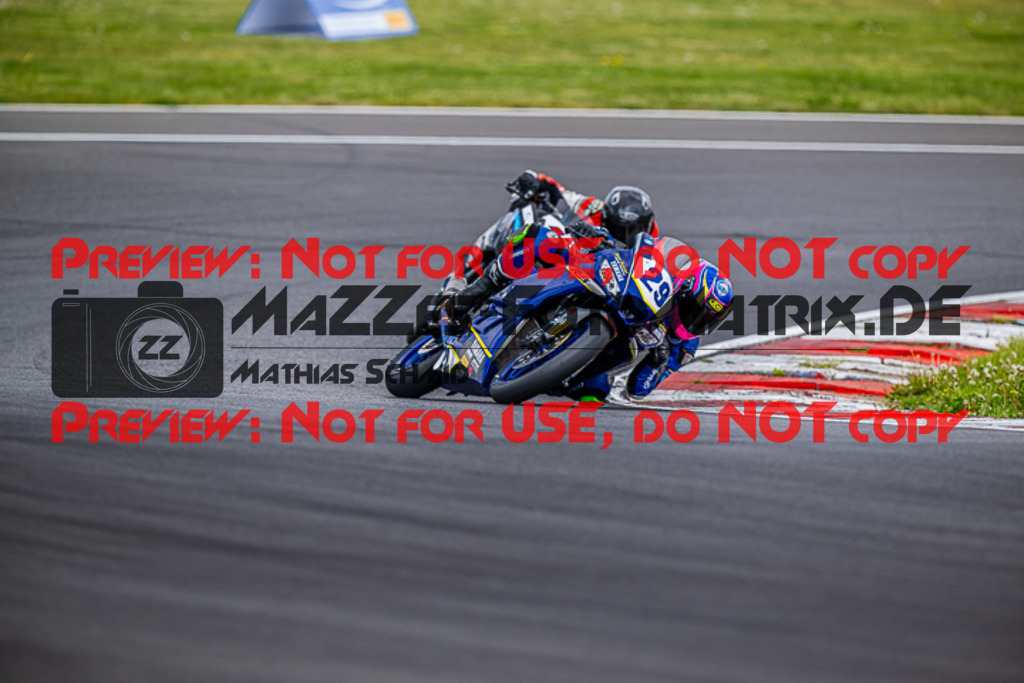 MaZZes_FotoMatrix_220508_95230 | Fotograf Mathias Schmid
Sportfotograf,
Eventfotograf,
Hochzeitsfotograf,
Portraitfotograf