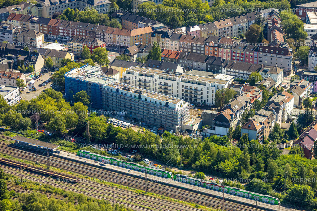 Bochum240816713 | Luftbild, Baustelle Wohnhäuser für neues Wohnquartier an der Dibergstraße, nahe dem Bahnhof Ehrenfeld, Südinnenstadt, Bochum, Ruhrgebiet, Nordrhein-Westfalen, Deutschland