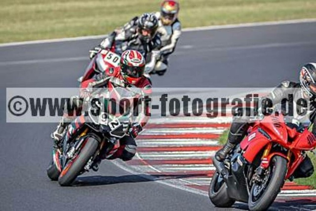 spof3867 | Professionelle Fotos von Sportveranstaltungen, aber auch Hochzeiten und anderen Events. - Realisiert mit Pictrs.com